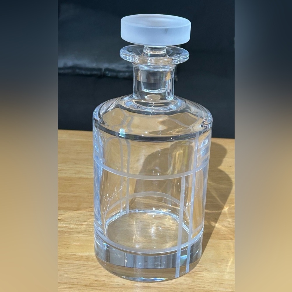 Kate Spade Lenox Madison Square Crystal Decanter - Picture 2 of 8